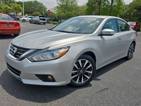 Used 2016 Nissan Altima 2.5 SL w/ Moonroof Package FWD image 28