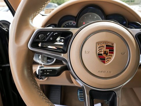 Used 2016 Porsche Cayenne S AWD/4WD image 22