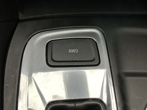 Used 2022 Chevrolet Equinox LT image 15