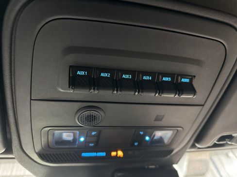 Used 2023 Ford Bronco Wildtrak image 81