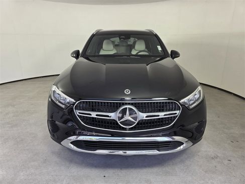 New 2026 Mercedes-Benz GLC 300 image 2