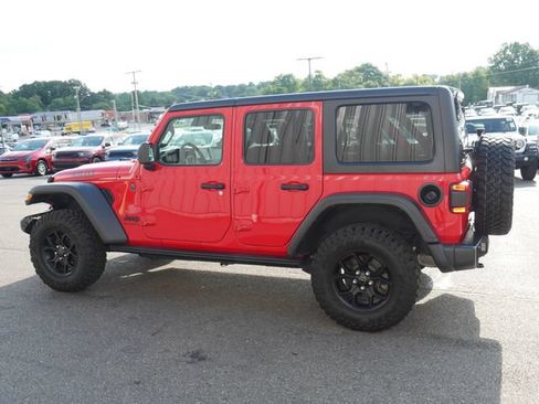 Used 2025 Jeep Wrangler Unlimited Sport AWD/4WD image 8