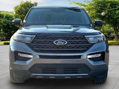 Certified 2023 Ford Explorer XLT w/ Equipment Group 202A