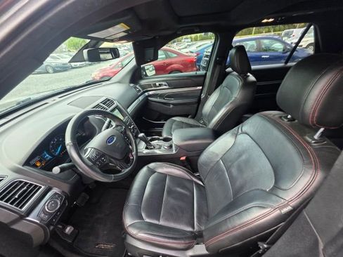 Used 2018 Ford Explorer Sport w/ Equipment Group 401A image 12