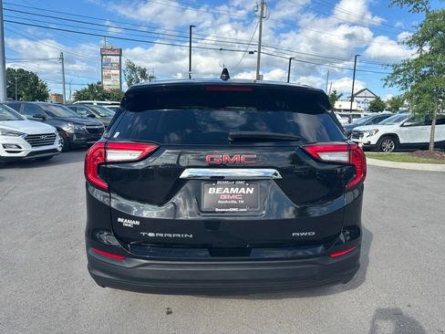 Used 2024 GMC Terrain SLE AWD/4WD image 6