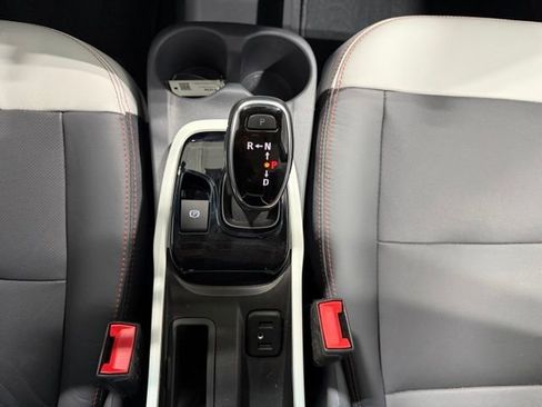 Used 2020 Chevrolet Bolt Premier w/ Infotainment Package FWD image 20