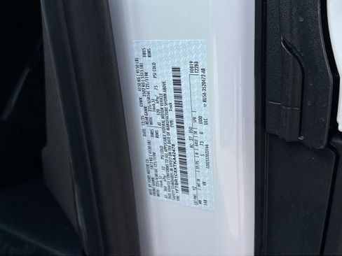 New 2026 Ford Transit 250 148 Medium Roof w/ Load Area Protection Package image 38