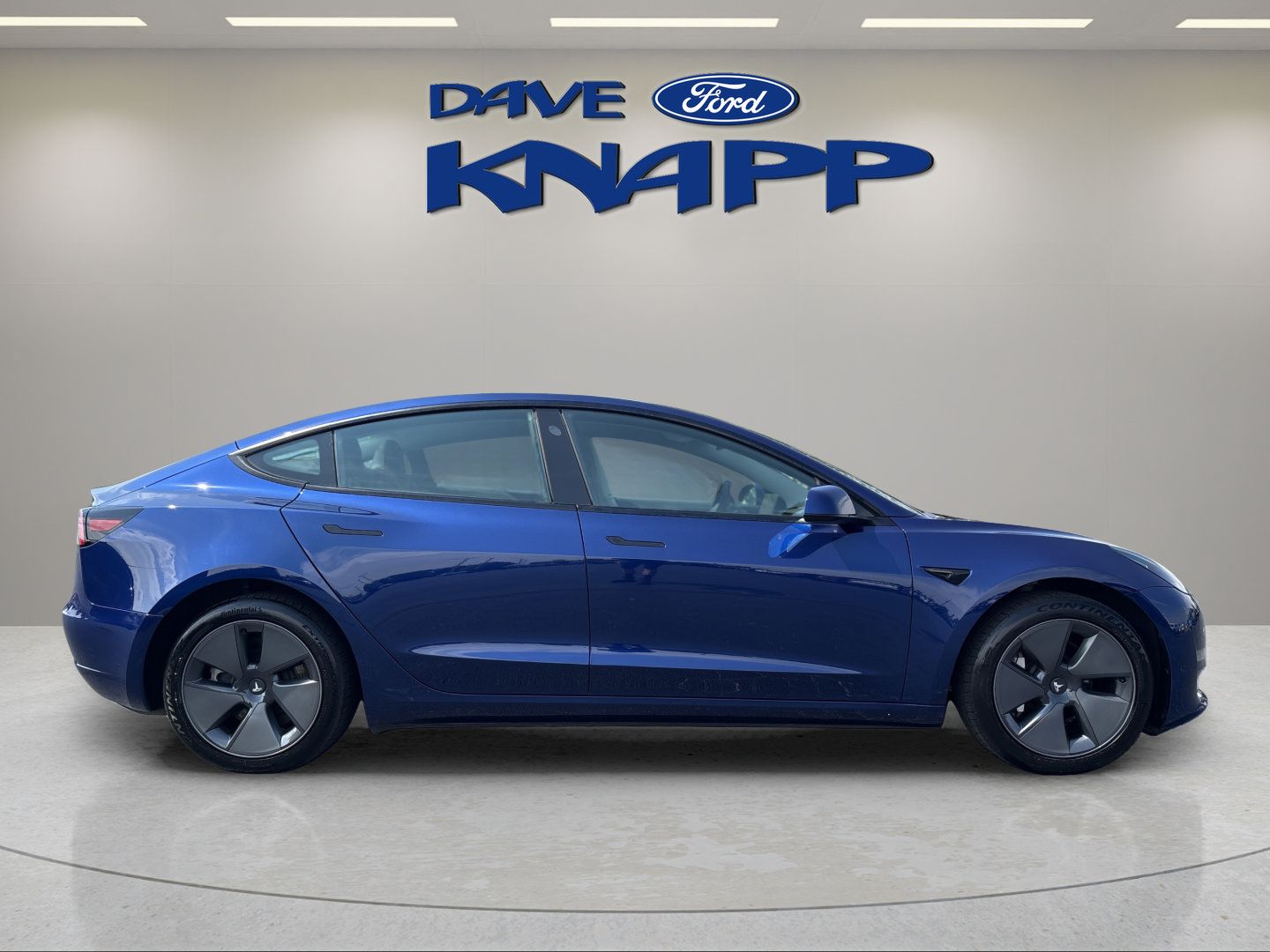 Used 2023 Tesla Model 3 Standard Range RWD image 8