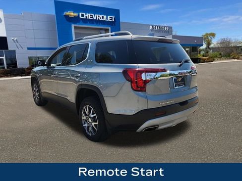 Used 2023 GMC Acadia SLE w/ Driver Convenience Package AWD/4WD image 4