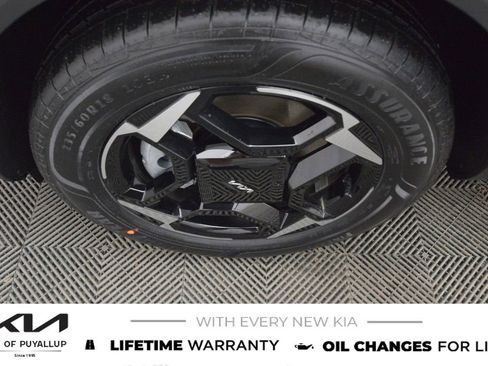 New 2026 Kia Sportage EX image 21