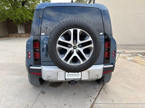 Used 2024 Land Rover Defender 110 S image 4