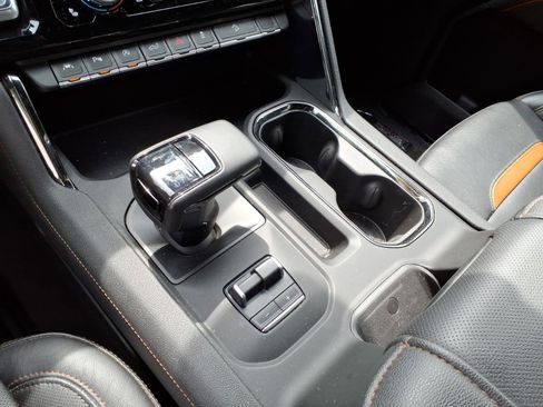 Used 2023 GMC Sierra 1500 AT4 w/ AT4 Premium Package AWD/4WD image 20