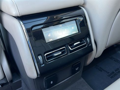 Used 2020 Lincoln Aviator Reserve w/ Equipment Group 201A image 15