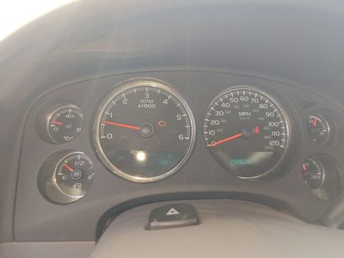 Used 2014 GMC Yukon XL SLT RWD image 3