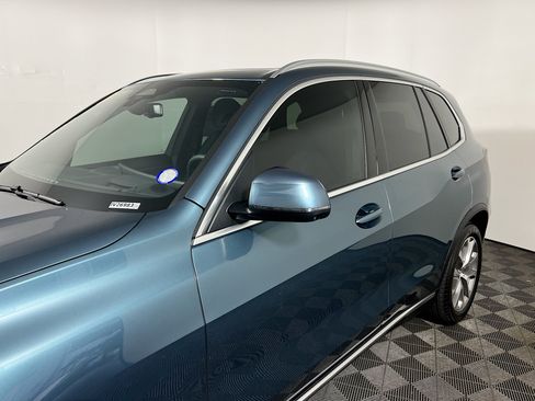 Used 2024 BMW X5 xDrive40i w/ Premium Package AWD/4WD image 12