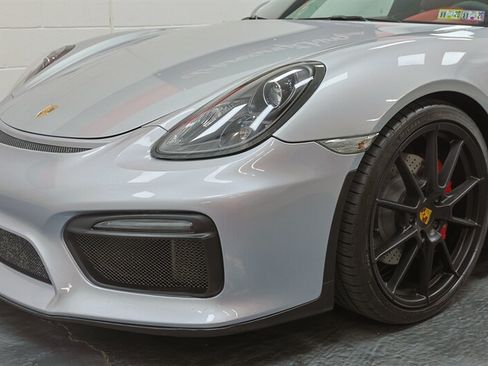 Used 2016 Porsche Boxster Spyder RWD image 38
