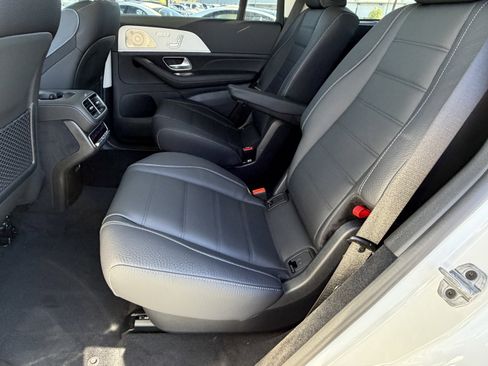 New 2026 Mercedes-Benz GLS 450 4MATIC image 31