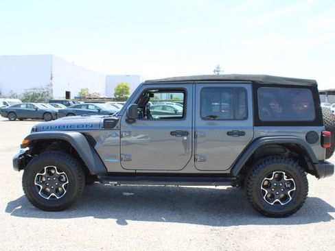 Used 2022 Jeep Wrangler Unlimited Rubicon 4xe w/ Cold Weather Group AWD/4WD image 7