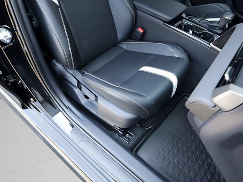 Certified 2025 Toyota Camry SE w/ Convenience Package AWD/4WD image 24