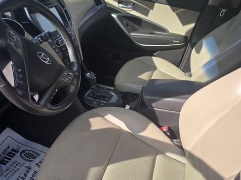 Used 2017 Hyundai Santa Fe Limited image 13
