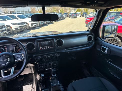 Used 2020 Jeep Gladiator Sport w/ Quick Order Package 24S AWD/4WD image 31