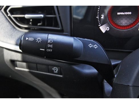 Certified 2026 Nissan Kicks SV FWD image 19