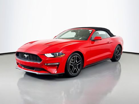 Used 2021 Ford Mustang Premium image 4