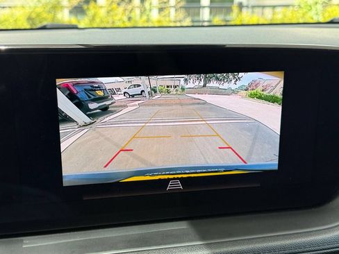 Used 2025 Buick Encore GX Preferred FWD image 24