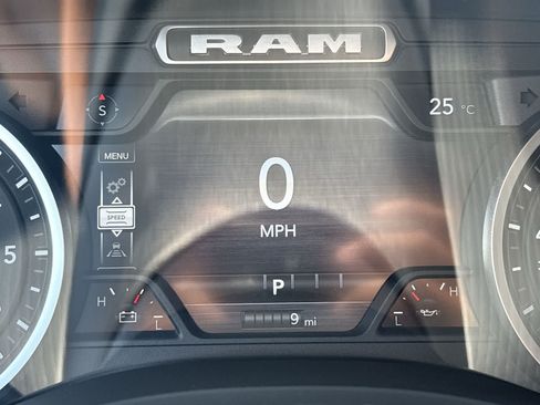 New 2026 RAM 1500 Express AWD/4WD image 30