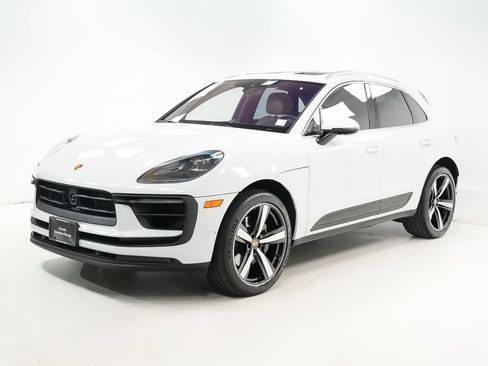 Certified 2026 Porsche Macan S AWD/4WD image 1