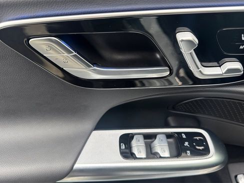 Certified 2025 Mercedes-Benz E 350 4MATIC Sedan image 11