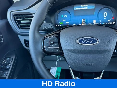 New 2025 Ford Escape SE w/ PHEV Premium Package image 9