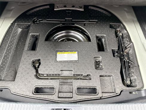 Certified 2022 Toyota Camry SE image 40