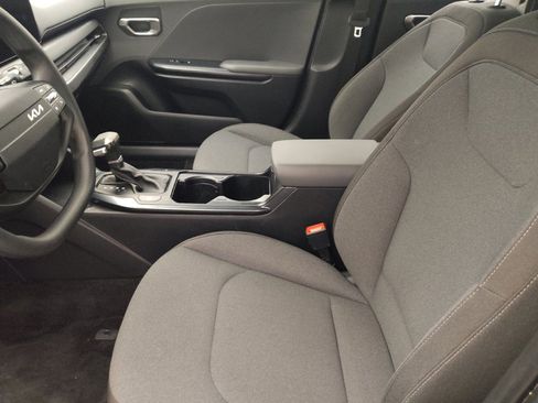 Used 2025 Kia K4 FWD image 17