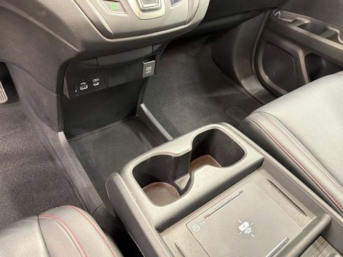 Used 2025 Honda Odyssey Sport-L image 21