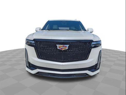 Certified 2022 Cadillac Escalade Sport w/ Touring Package image 9