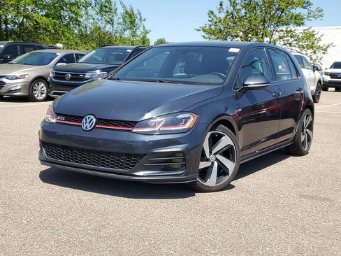 Used 2018 Volkswagen GTI SE w/ SE Leather Package FWD image 32