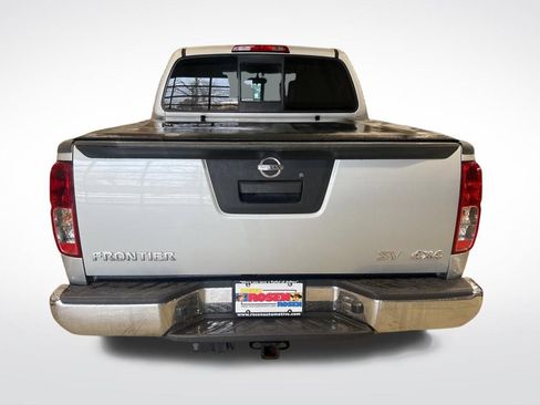 Certified 2018 Nissan Frontier SV image 42