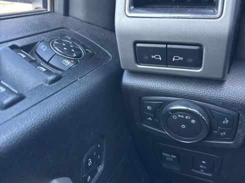 Used 2017 Ford F150 Lariat AWD/4WD image 15