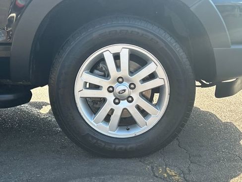 Used 2008 Ford Explorer Sport Trac XLT image 27
