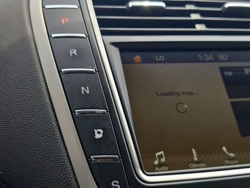 Used 2017 Lincoln MKX Select w/ Select Plus Package FWD image 20