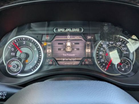 Used 2022 RAM 1500 Laramie image 29