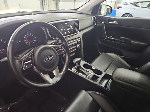 Used 2020 Kia Sportage EX image 21