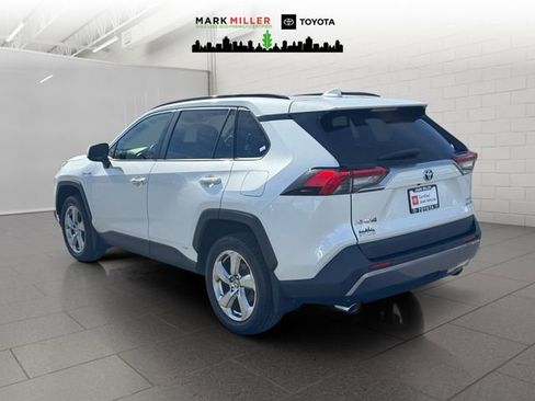 Certified 2020 Toyota RAV4 Limited image 3