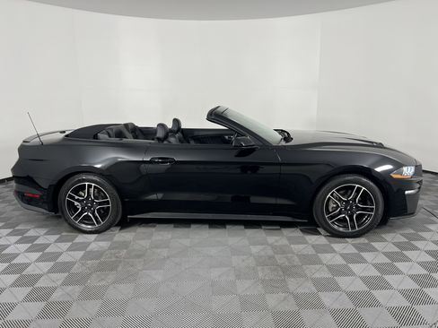 Used 2022 Ford Mustang Premium image 15