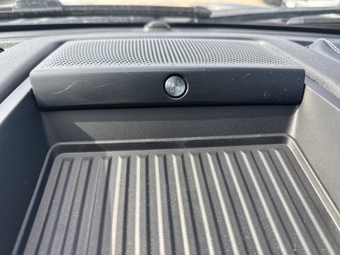 Used 2022 Ford F350 Limited image 14