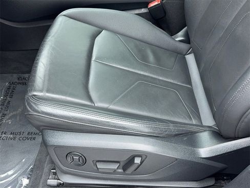 Used 2021 Audi Q3 2.0T Premium w/ Convenience Package image 33