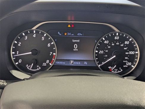 Used 2025 Nissan Frontier SV image 17