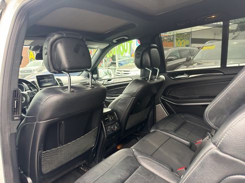 Used 2018 Mercedes-Benz GLS 550 4MATIC image 15