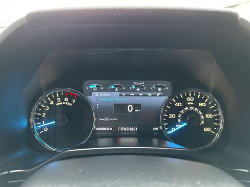 Used 2016 Ford F150 Platinum w/ Equipment Group 701A Luxury image 24